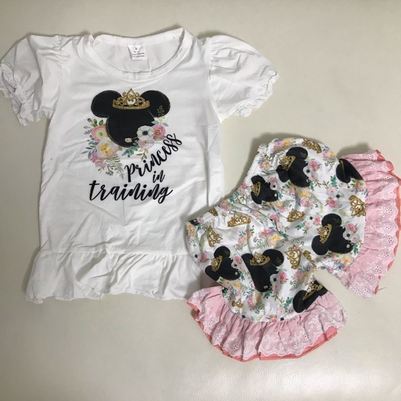 Minnie Mouse super cute outfit shorts t-shirt - Picture 6 of 6